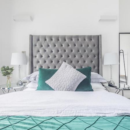 Elegant Apartment Милтон-Кейнс Экстерьер фото